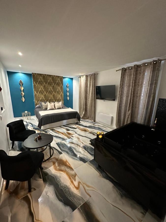 Suite De Prestige Avec Spa & Cinema Ivry-sur-Seine Buitenkant foto